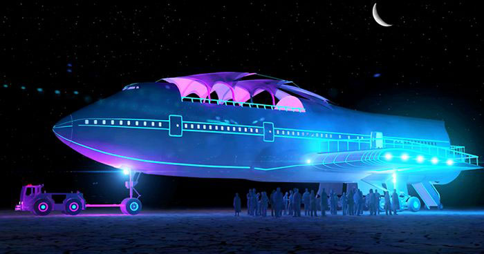 Boeing 747 turned into the worlds largest art car at Burning Man Project 2017.
